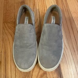 Steve Madden slide-on gray shoes, size 8.5